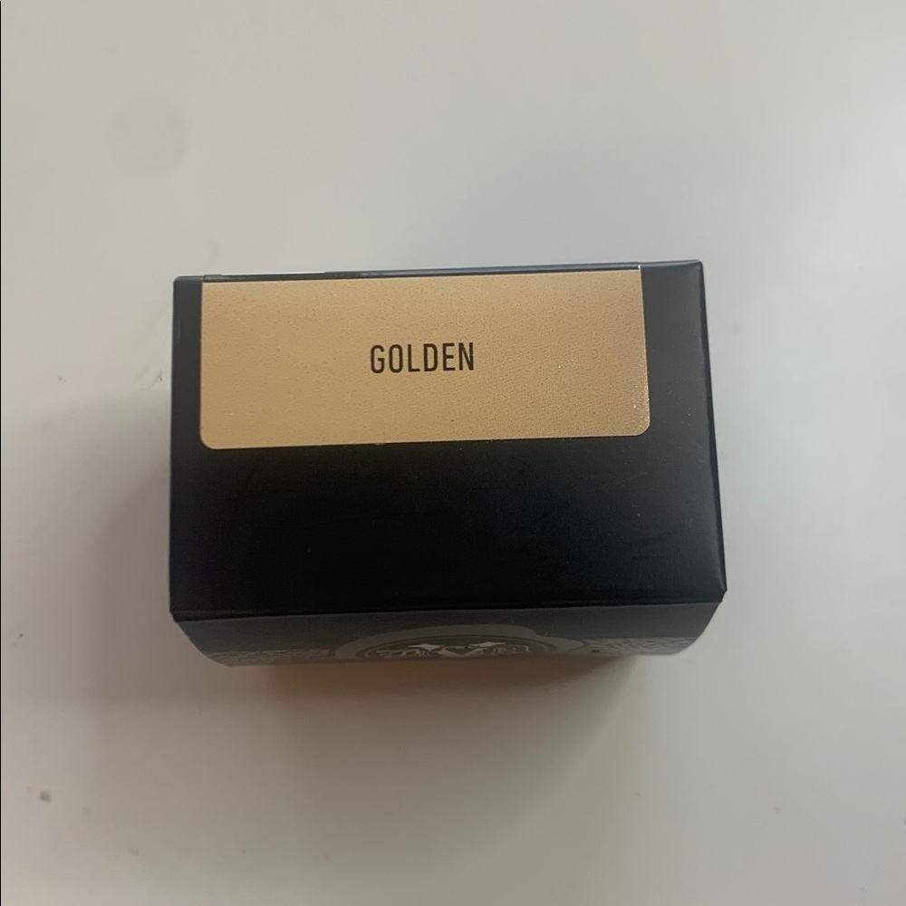 KVD Lock-It Brightening Powder - Picture 5 of 5